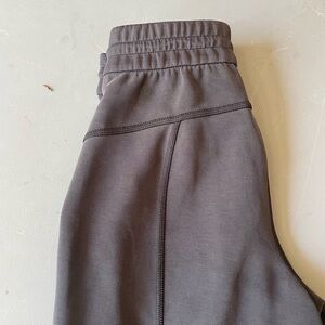 Women’s lululemon softstreme pants worn once or twice